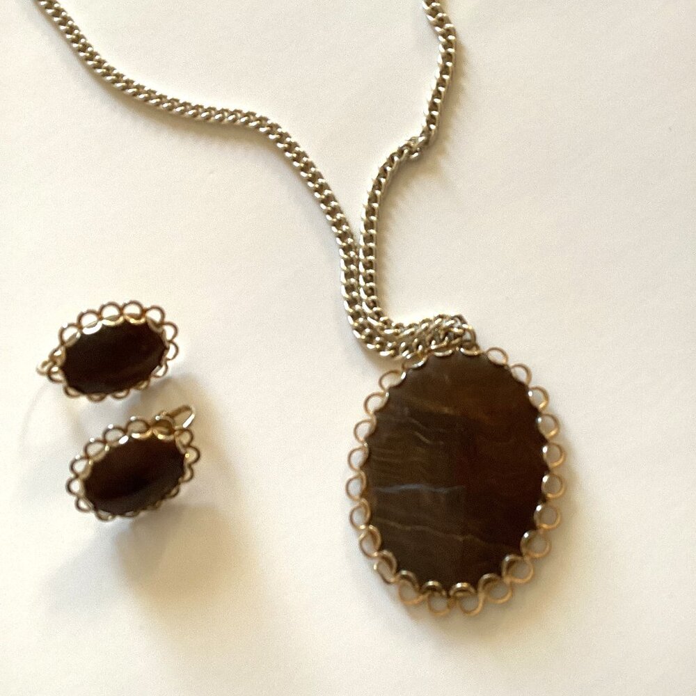 Vintage Brown Necklace & Matching Clip-on Earrings Costume Jewelry